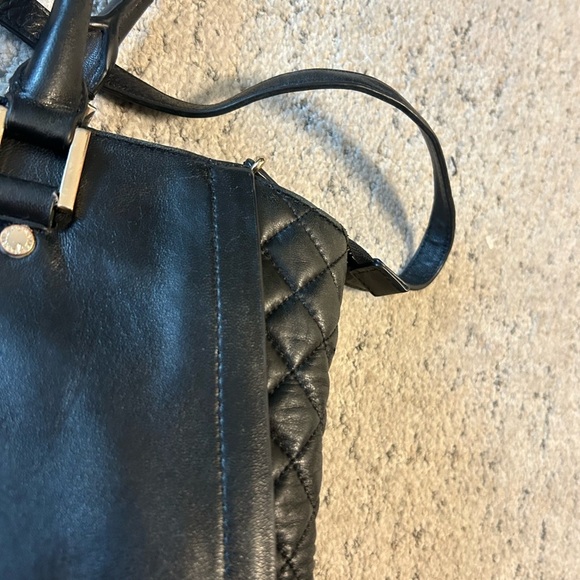 Danier vintage Y2K quilted side leather larger bag with multiple handles EVC - Picture 14 of 16